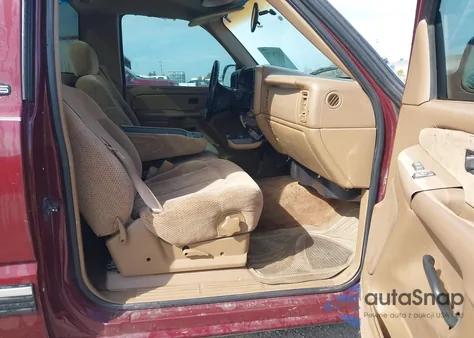 1999 Chevrolet Silverado 1500 Ls z USA, uszkodzony, nr VIN 1GCEC14T8XE116910